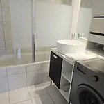Rob's Place - Paris Convention Center Apartamento Vanves